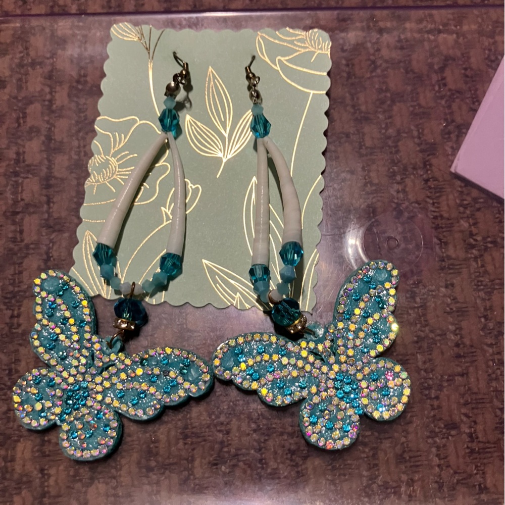 Butterfly and Beaded Earrings Set